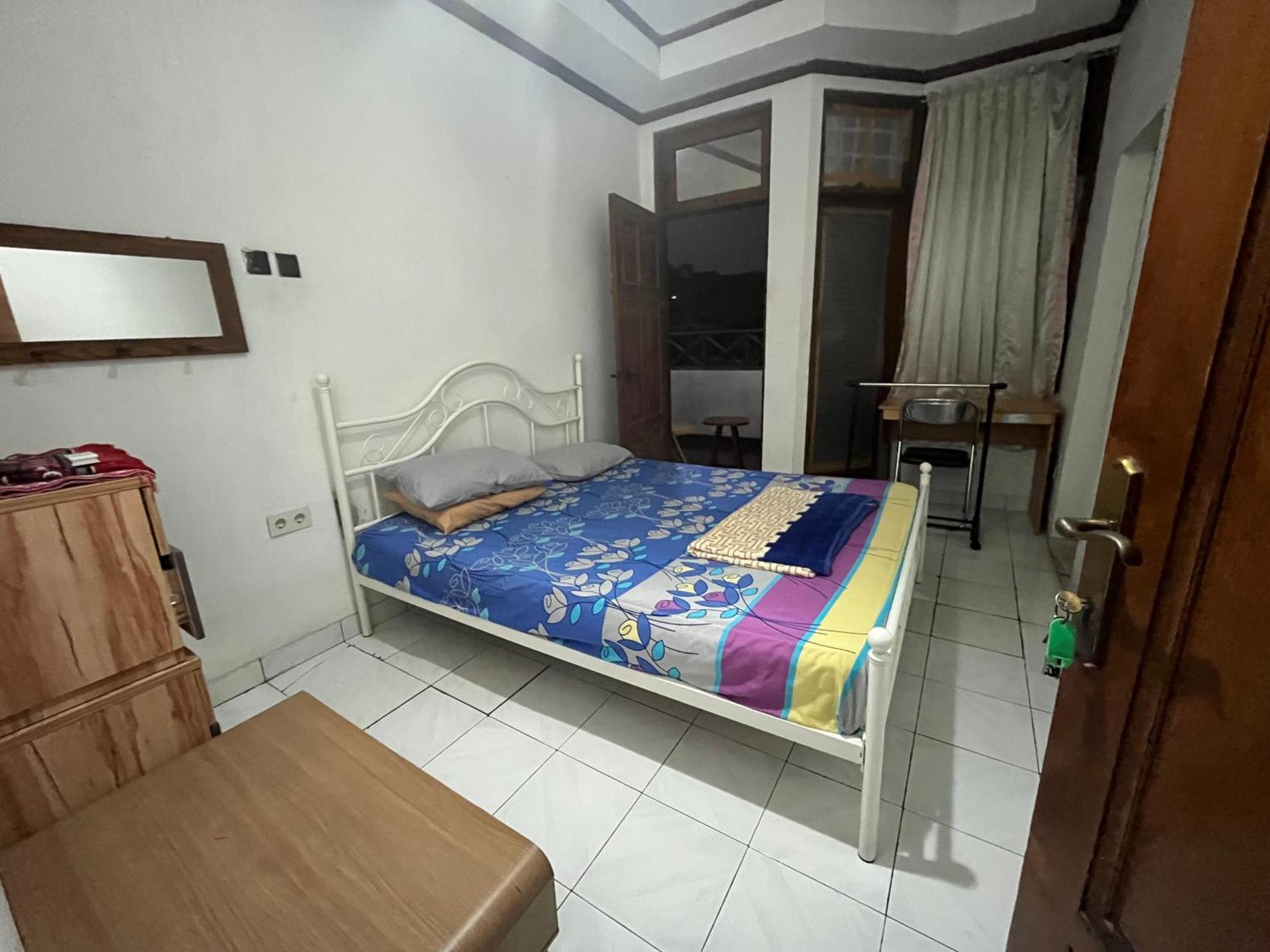 Spot On 94142 Al Fatih Residence Syariah 2 Jakarta Bagian luar foto